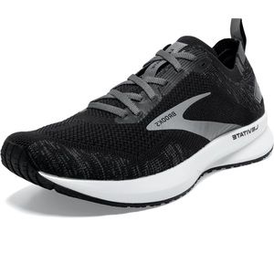 Brooks Women's Levitate 4 Running Shoe Size 9